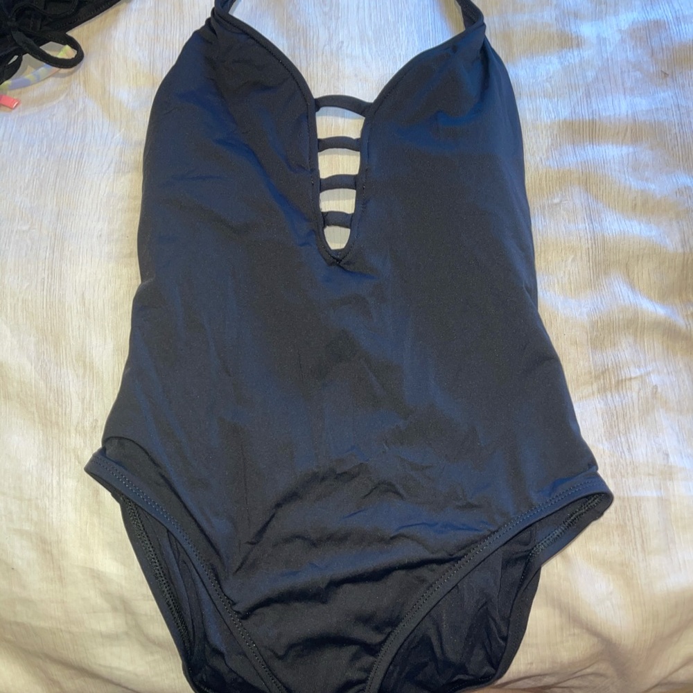 black one piece swim